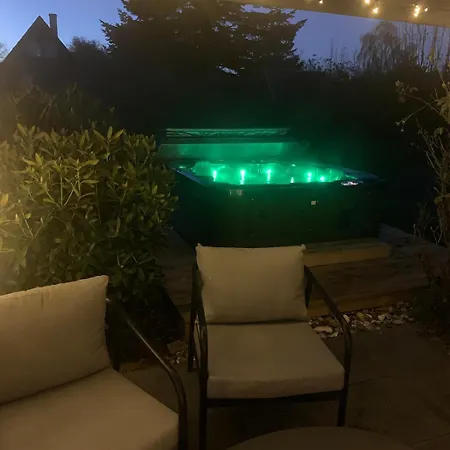 Lovely With Outdoor Spa By Dyngby Beach オルダー